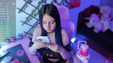 Maddy Foox online show from January 3, 10:51 pm