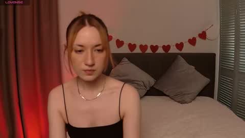 maddygarcia online show from February 16, 12:08 am