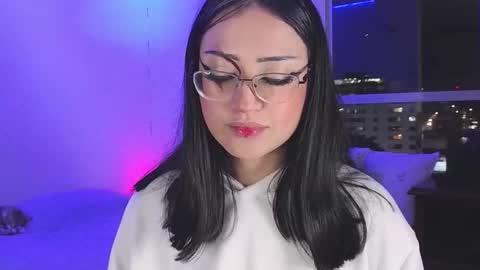 Snapshot of maddyghost chatting on October 24, 1:03 am   Please followme and rate me your thumbs up online show from October 24, 1:03 am