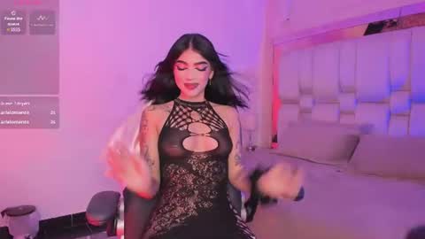 Snapshot of maddyperez8 chatting on July 5, 8:49 pm BELLA online show from July 5, 8:49 pm