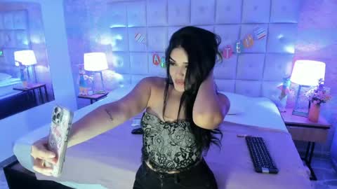 Maddy online show from April 15, 11:39 am