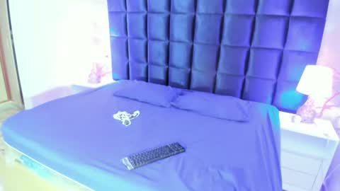 Snapshot of maddysexx_ chatting on July 21, 11:34 am Maddy online show from July 21, 11:34 am