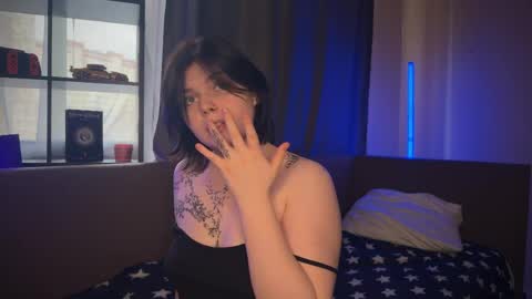 Maddy online show from April 1, 1:41 pm