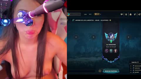 Snapshot of madeleine_shinobi chatting on January 22, 2:48 am Emily Only Fans online show from January 22, 2:48 am