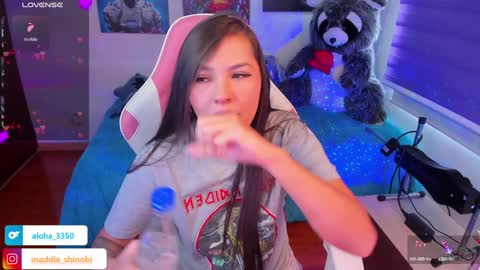 Snapshot of madeleine_shinobi chatting on January 31, 8:43 pm Emily Only Fans online show from January 31, 8:43 pm