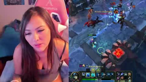 Snapshot of madeleine_shinobi chatting on February 19, 11:46 pm Emily Only Fans online show from February 19, 11:46 pm