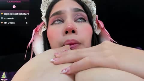 Snapshot of madelin_clerk chatting on December 21, 4:46 pm Madelin Clerk online show from December 21, 4:46 pm