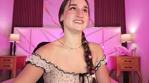 Madeline  online show from February 21, 2:01 am