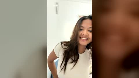 Snapshot of madelineboo chatting on July 27, 9:05 am madelineboo online show from July 27, 9:05 am