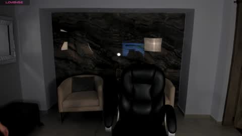 Snapshot of madelinefox_ chatting on September 29, 8:41 am Madeline online show from September 29, 8:41 am