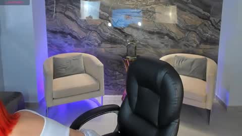 Madeline online show from January 9, 10:40 am