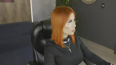 Snapshot of madelinefox_ chatting on May 14, 9:38 am Madeline online show from May 14, 9:38 am