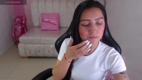 Madhison  online show from April 14, 8:15 pm