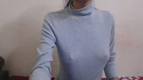 Snapshot of madhubala09 chatting on December 18, 2:32 am madhubala09 online show from December 18, 2:32 am