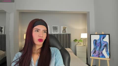 Snapshot of madie_collins7 chatting on December 7, 12:02 pm Madie online show from December 7, 12:02 pm