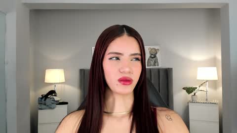 Madie  online show from December 31, 11:31 am