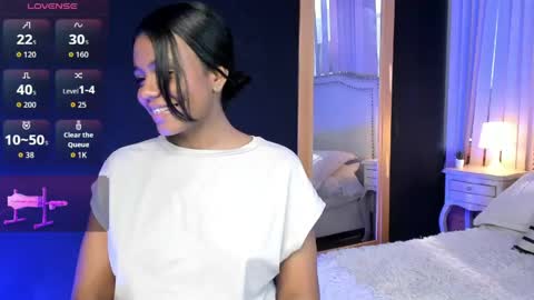 Snapshot of madii_lenon chatting on April 18, 9:15 pm madii lenon online show from April 18, 9:15 pm
