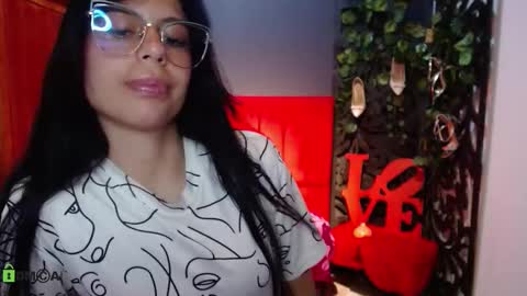 madison_braley online show from March 16, 2:54 pm