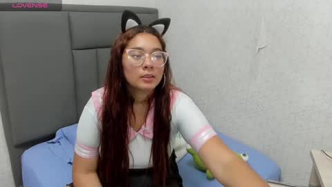 Snapshot of madison_rowan chatting on March 12, 3:02 am MADI online show from March 12, 3:02 am