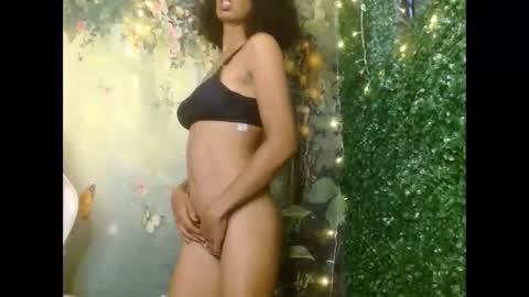 Snapshot of madison_tits chatting on April 18, 10:10 pm madison_tits online show from April 18, 10:10 pm