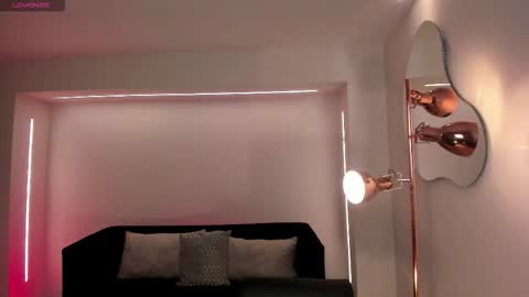 Maddi Collins online show from November 29, 11:13 am