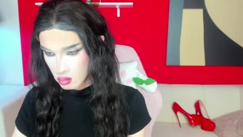 madisonesprit online show from March 28, 9:42 am