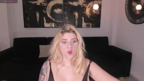 Madison Kane online show from February 12, 11:27 am