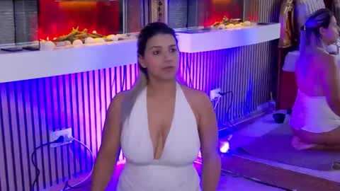 madisonrusso online show from November 2, 9:00 am