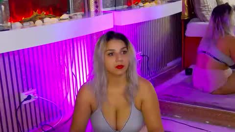 madisonrusso online show from November 25, 10:48 am