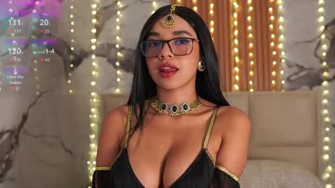 Snapshot of madisonsanford chatting on December 3, 7:27 am thumbs up thx you so much MODEL INDEPENDENT online show from December 3, 7:27 am