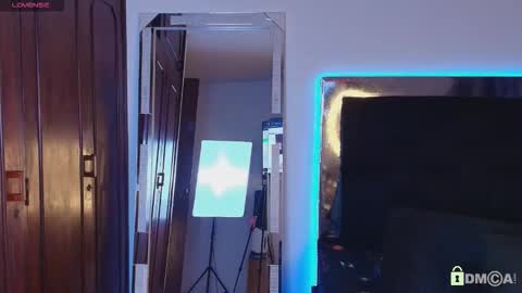 madisonwalkeeer online show from March 4, 8:15 pm