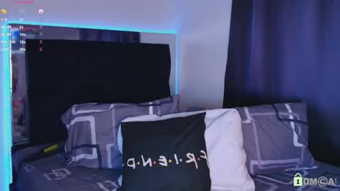 madisonwalkeeer online show from April 15, 7:43 pm