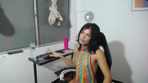 Snapshot of madisson_jones18 chatting on May 8, 11:59 am madisson_jones18 online show from May 8, 11:59 am