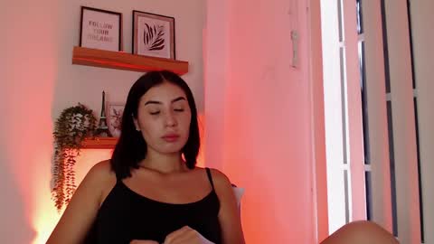 Snapshot of madissonkay chatting on April 30, 7:09 pm online show from April 30, 7:09 pm