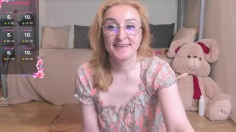 Snapshot of madissonkiss chatting on June 24, 10:42 pm Madisson online show from June 24, 10:42 pm