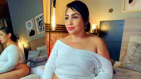Snapshot of madissonone1 chatting on May 15, 11:34 pm MADISSOONE online show from May 15, 11:34 pm