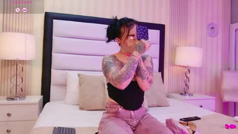 Snapshot of madissonpayton chatting on May 16, 5:56 pm MadissonPayton online show from May 16, 5:56 pm