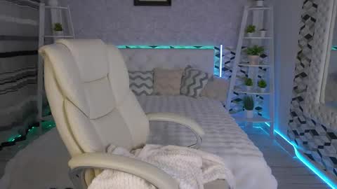 madissonsoft online show from April 19, 12:59 pm