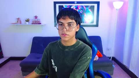Snapshot of maegor18 chatting on May 12, 9:23 pm Maik online show from May 12, 9:23 pm