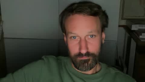 maenu_69 online show from October 31, 10:00 pm