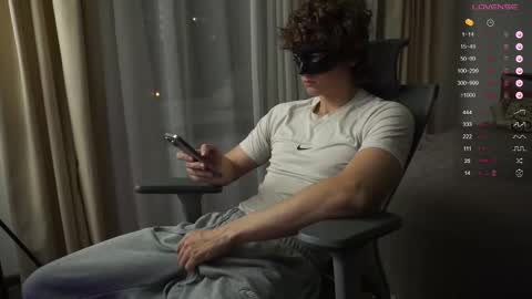 Mike XMaestro 3369 online show from September 28, 7:30 pm