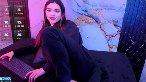 maevekuro online show from February 18, 3:13 am