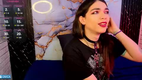 maevekuro online show from March 13, 3:35 am