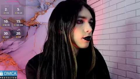 Snapshot of maevekuro chatting on May 9, 3:12 am maevekuro online show from May 9, 3:12 am