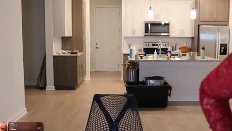 Snapshot of maevivant chatting on March 2, 12:35 am Mae online show from March 2, 12:35 am