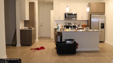 Snapshot of maevivant chatting on March 2, 5:08 am Mae online show from March 2, 5:08 am