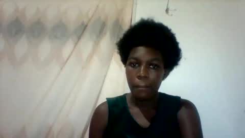 maevre_ online show from February 20, 11:11 am