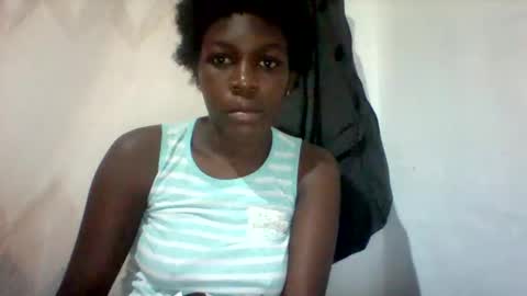 maevre_ online show from February 22, 7:56 pm