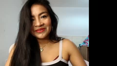 maferchavez88 online show from May 8, 1:27 pm