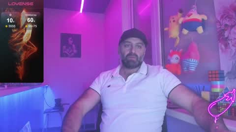 Snapshot of magabear chatting on January 11, 4:14 pm Magabear online show from January 11, 4:14 pm